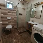 Apartamento Szolosgyoeroek Kun With 3 Bedrooms On 92 In