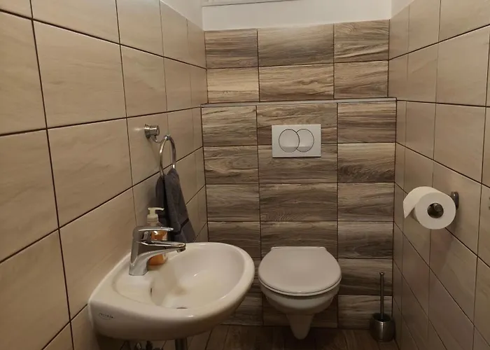 Szolosgyoeroek Kun With 3 Bedrooms On 92 In *