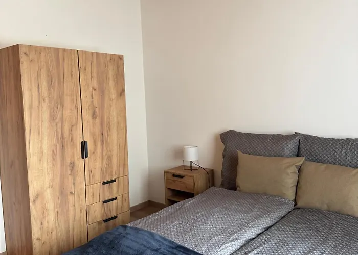 アパート Szolosgyoeroek Kun With 3 Bedrooms On 92 In Szolosgyorok